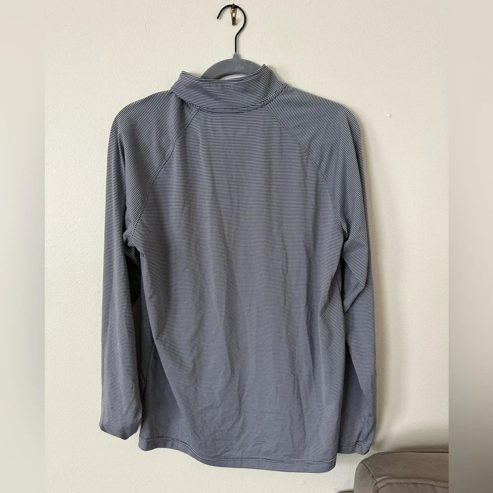 Men's Under Armour Medium Black and White Thin Quarter Zip